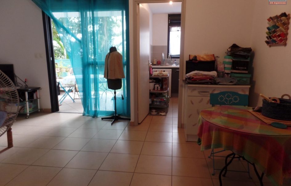 Appartement F2 avec varangue, Avirons Appartement F2 avec varangue, Avirons