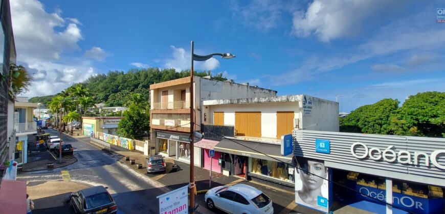 Ensemble immobilier bien situé, Saint Joseph