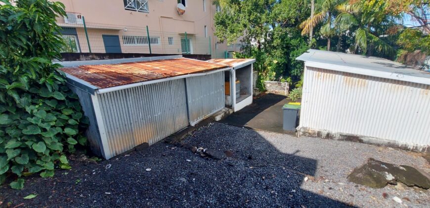 Ensemble immobilier bien situé, Saint Joseph