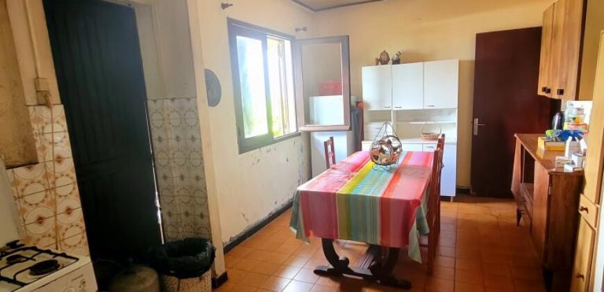 Maison F4 de 150 m2 sur 850 m2 de terrain, Saint Louis