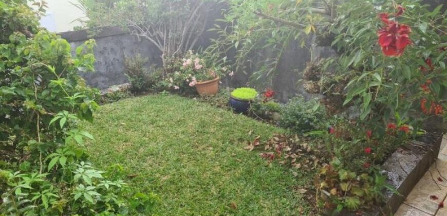 Jolie  villa T4+ bureau avec jardin, Tampon
