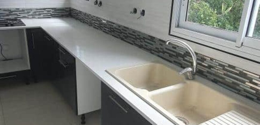 Spacieux appartement de type F2 situé proche de toutes commodité à Sainte Anne