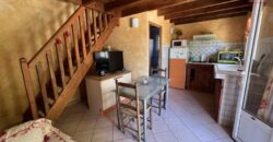 Deux maisons de type F8 + un F3, Etang Salé