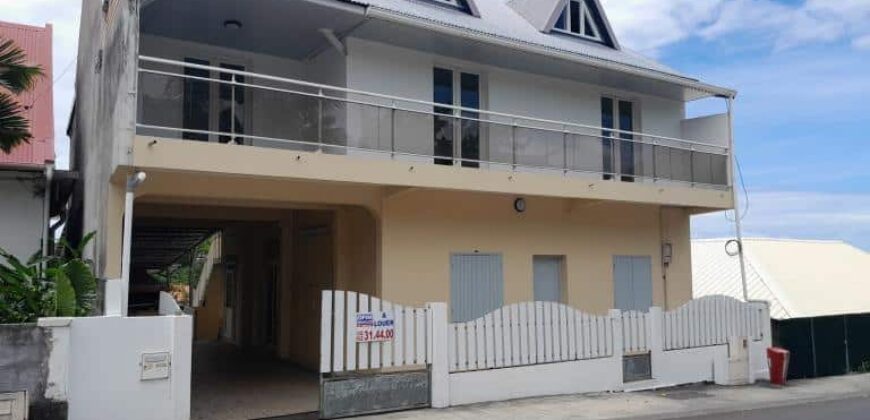 Villa T3 à proximité du lycée Pierre Poivre, Saint Joseph