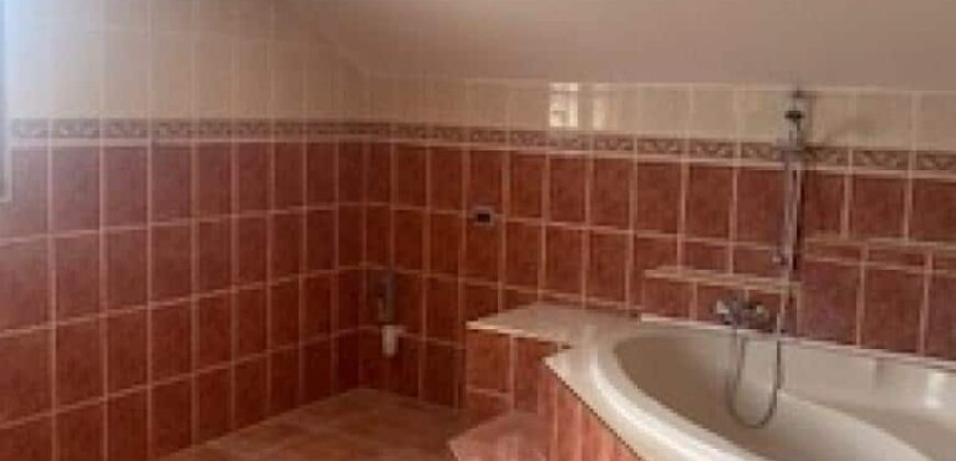 Grande villa F5, Sainte Marie