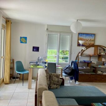 Lumineux appartement en plein centre-ville, Tampon