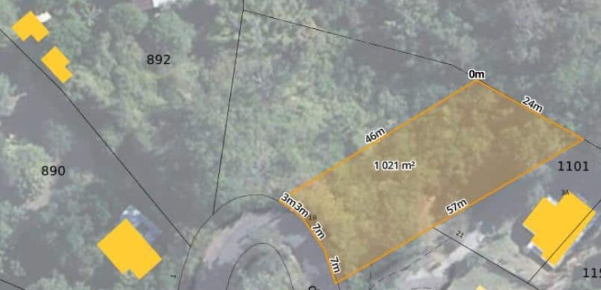Beau terrain de 1021 m2 à proximité de toutes commodités, La Montage