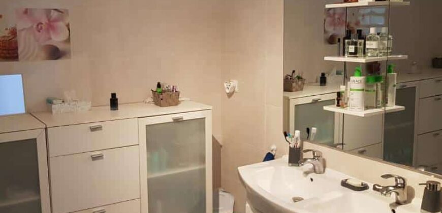 Jolie villa meublée T4 proche commerces, Etang Salé