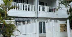 Bel appartement T3 offrant une belle vue sur mer, Saint Pierre