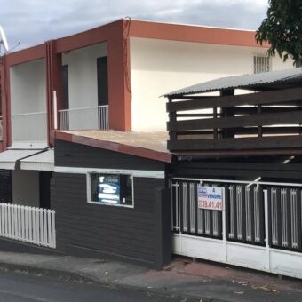 Local commercial avec logement, à La Rivière, Saint Louis