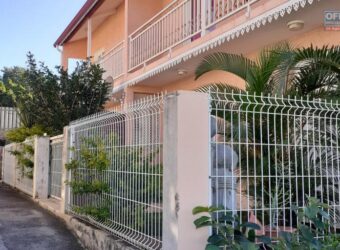 Ensemble immobilier de 4 villas et un studio, Saint Louis