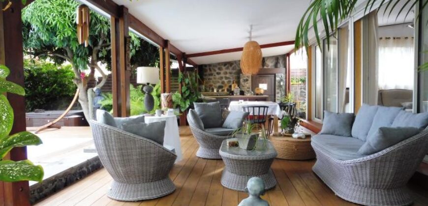 Superbe villa de 170 m2 sur 1000 m2 de jardin, Avirons