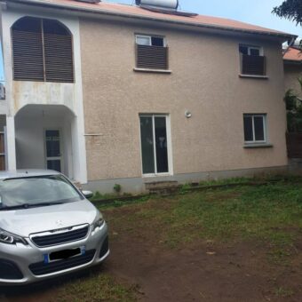 Location d’un chaleureux appartement de type F3, Saint Joseph