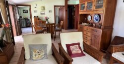 Somptueuse villa vue sur mer avec piscine, Entre deux