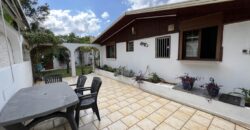 Somptueuse villa vue sur mer avec piscine, Entre deux