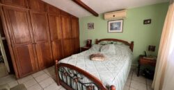 Somptueuse villa vue sur mer avec piscine, Entre deux