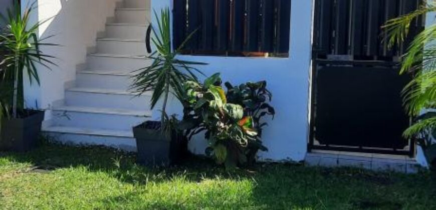 Belle résidence comprenant 3 appartements à Bras Panon