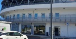 Local commercial avec vue mer et parking, Saint-Joseph