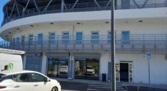 Local commercial avec vue mer et parking, Saint-Joseph
