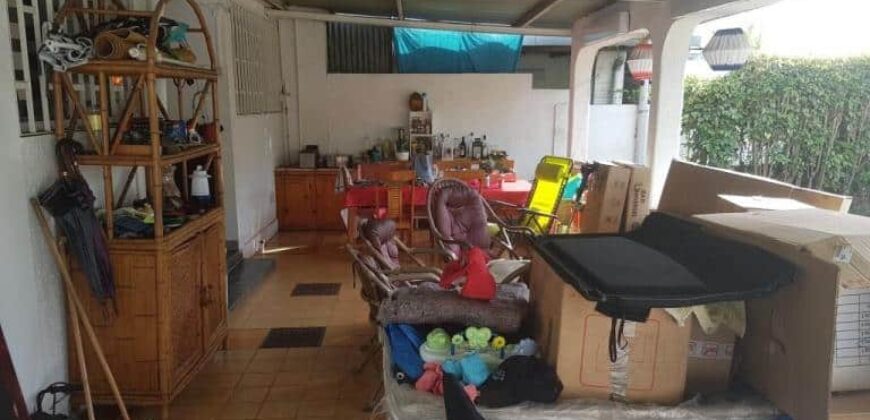 Villa de type F4 avec un beau jardin, Tampon
