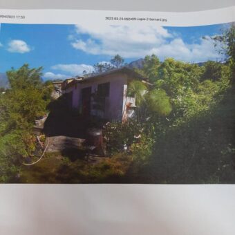 Maison F5 de 120 m2 à rénover avec un superbe vue sur Cilaos