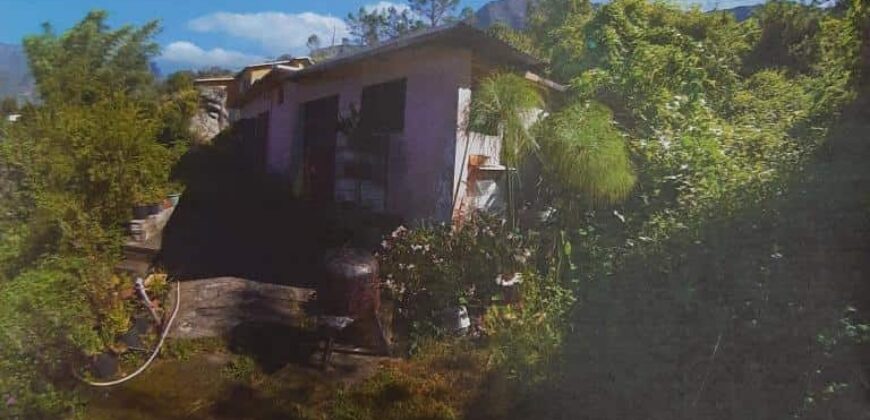 Maison F5 de 120 m2 à rénover avec un superbe vue sur Cilaos