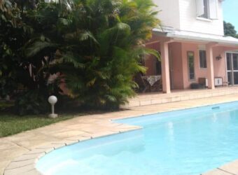 En vente une superbe villa F5 en Duplex avec piscine à Saint Pierre