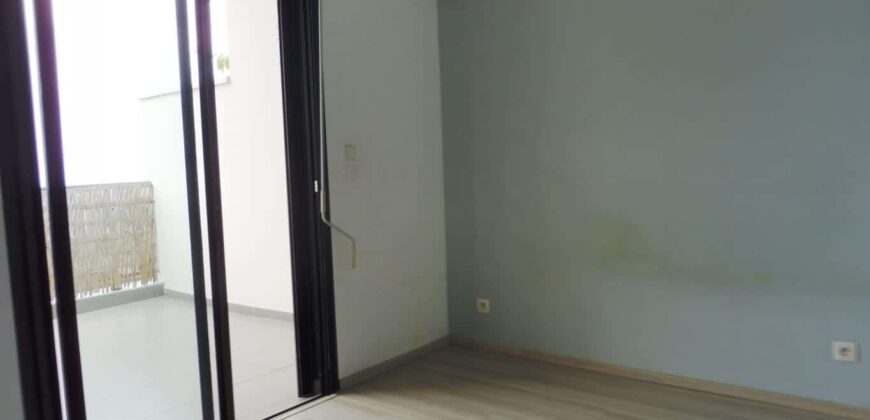 A vendre une charmante villa en duplex implantée sur un terrain de 222 m² à Stella, Piton Saint Leu