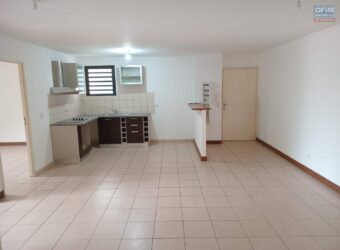 A vendre un appartement T3 situé dans une résidence sécurisée au centre-ville de La Possession