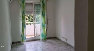 A vendre un studio de 20m2 avec parking à Sainte Clotilde