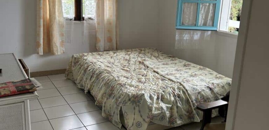 Vente villa T4 de 112 m2 située dans un endroit calme et résidentiel à La Rivière Saint Louis