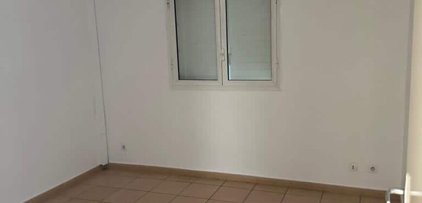 A vendre immeuble de 4 logements au centre ville de Saint-André