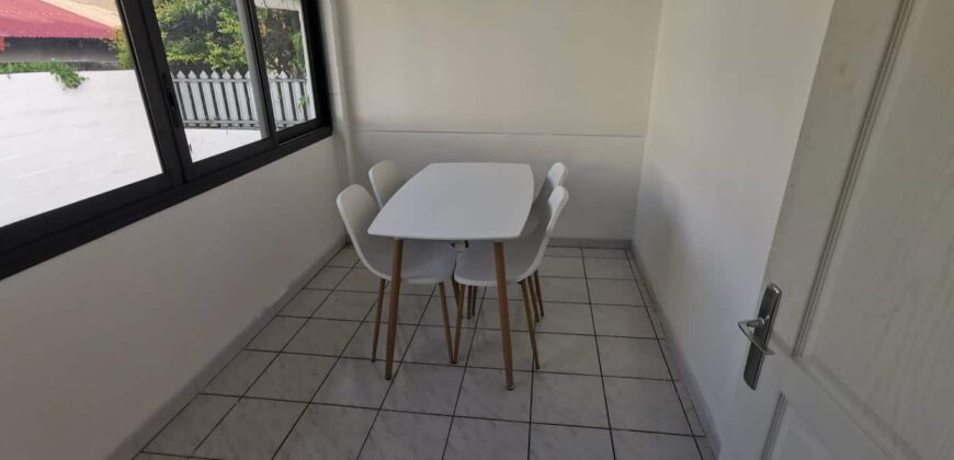 A vendre ensemble immobilier de 184 m² avec 5 appartements meublés à Ligne Paradis, Saint-Pierre