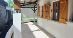 Location d’une grande villa neuve de 101m2 située proche écoles sur la commune de Saint Benoit