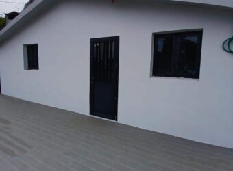 A louer villa T4 entièrement rénovée avec vue mer située à Trois Bassins
