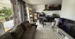 A vendre un appartement T2 de 49.54 m2 situé dans une résidence sécurisée aux Avirons