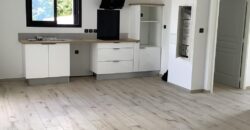 A louer un agréable appartement T3 de 71.85 m2 situé au centre-ville de Saint Louis