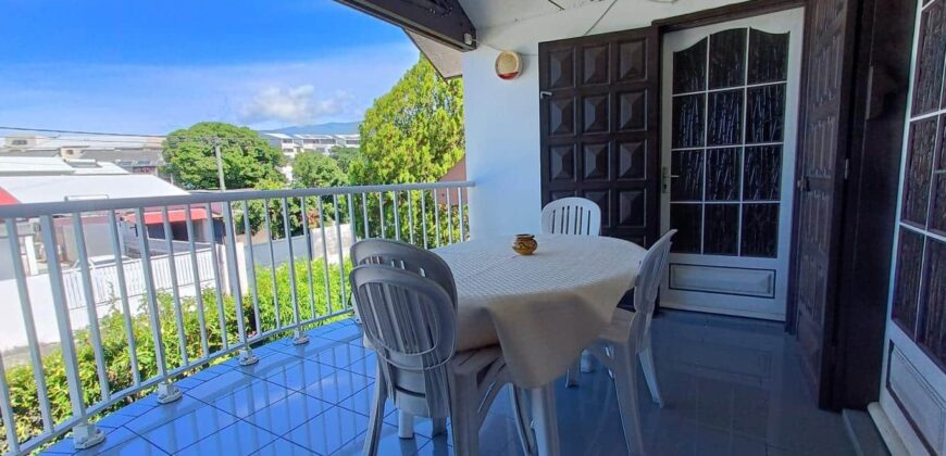A vendre villa F5 atypique de 198 m² avec toit cathédrale à Saint-Benoît