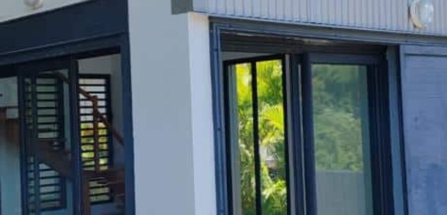 A louer une belle villa de 106m2 avec vue sur la montagne à Sainte Marie