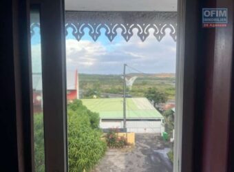 A louer un appartement T2 situé dans une petite résidence à proximité du centre-ville Saint Louis