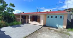 A vendre une villa F5 de 130m2 avec grand garage à Sainte Anne
