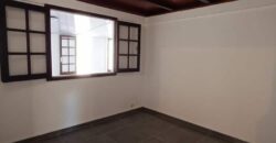 A vendre une villa F5 de 130m2 avec grand garage à Sainte Anne