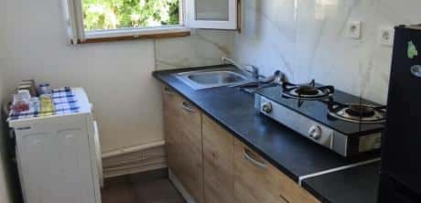 A louer un T1 bis meublé de 28 m2 situé proche du centre-ville à Saint Joseph