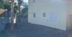 A louer une charmante villa de 120 m2 située dans le secteur recherché de Montée Sono