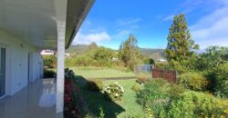 A vendre une belle villa offrant vue sur la montagne dans le secteur paisible de Bras des Calumets à Plaines des Palmistes