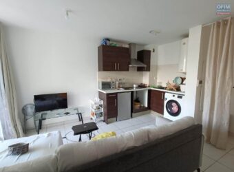 Vente d’un appartement T2 avec varangue et parking à Saint André