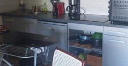 A louer un appartement T2 meublé en rez de jardin face au lagon de Saint Leu
