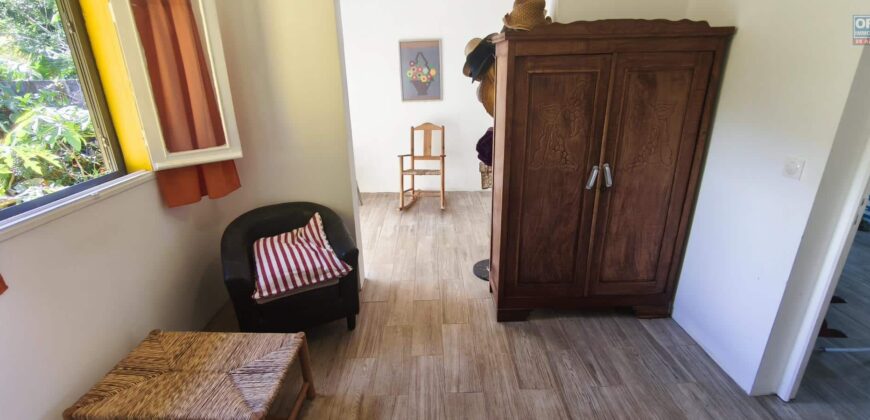 Vente d’une belle villa F6 de 150m2 sur un vaste terrain de 524 m2 dans le cadre paisible de Saint Philippe