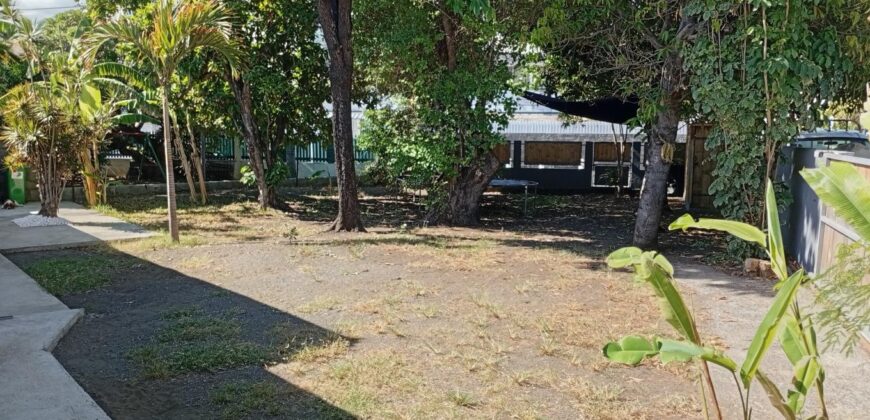 En vente une maison F4 de plain pied de 114m2 sur une parcelle de 694m2 pied dans l’eau à Saint Paul