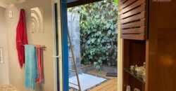 A vendre une villa d’architecte + studio indépendant avec piscine et jardin à La Montagne